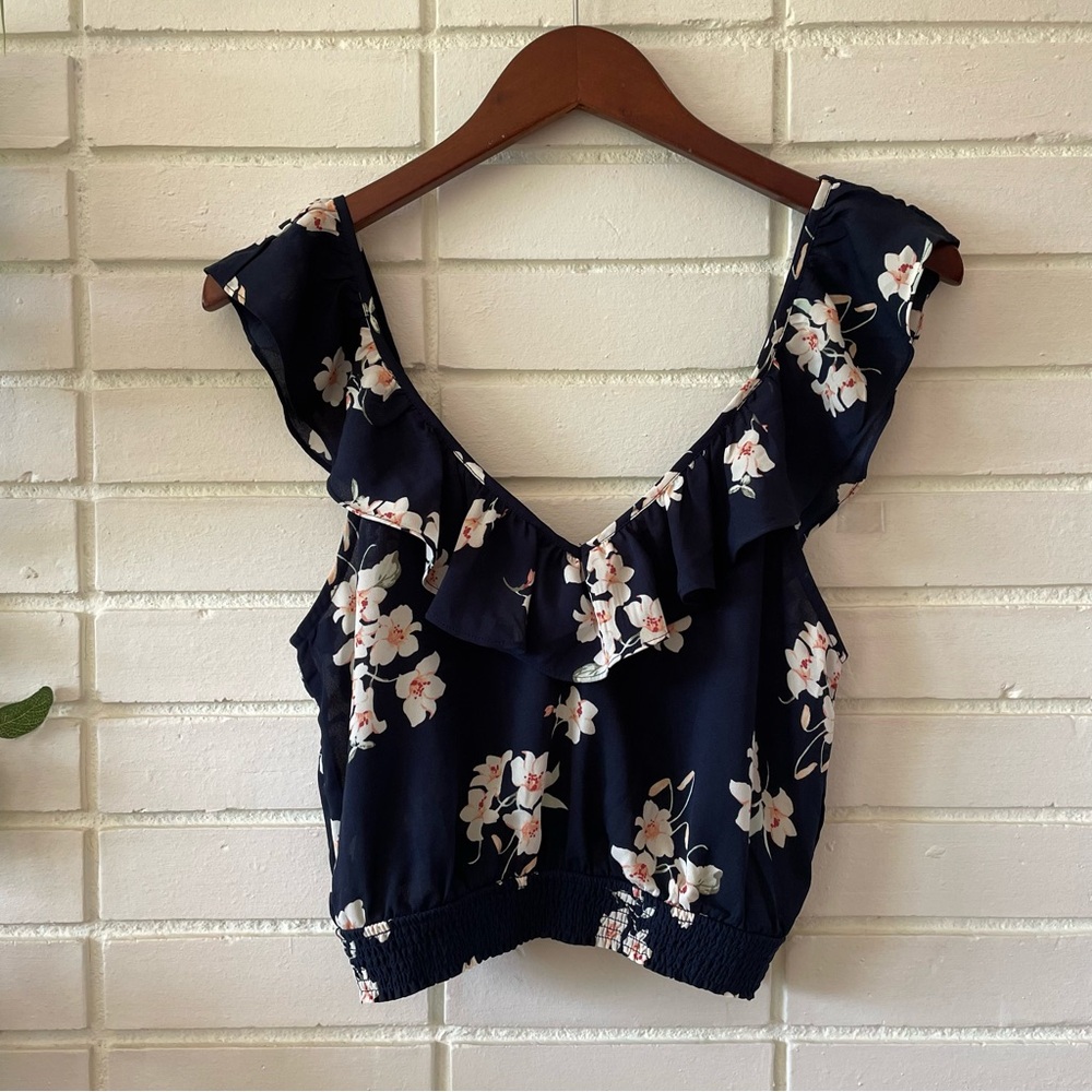 Abercrombie and Fitch Navy Blue Floral Crop Top - S